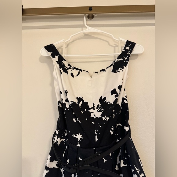 NWOT White House Black Market Black & White Fit and Flare Dress - Picture 4 of 9